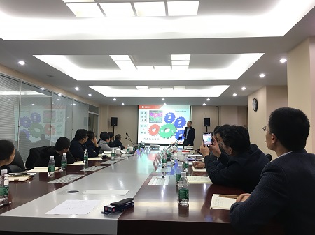 20191024王益民到基层支部讲《学党史、初心不忘,谋发展、使命牢记》主题教育专题党课2-450.jpg 20191024王益民到基层支部讲《学党史、初心不忘,谋发展、使命牢记》主题教育专题党课2-450.jpg